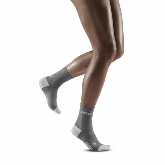 Chaussettes de compression courtes ultralu00e9gu00e8res femme CEP Compression [Taille  3]