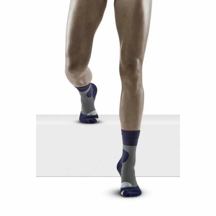 Chaussettes de compression mi-mollets de randonnu00e9e en mu00e9rinos femme CEP Compression [Taille  2]