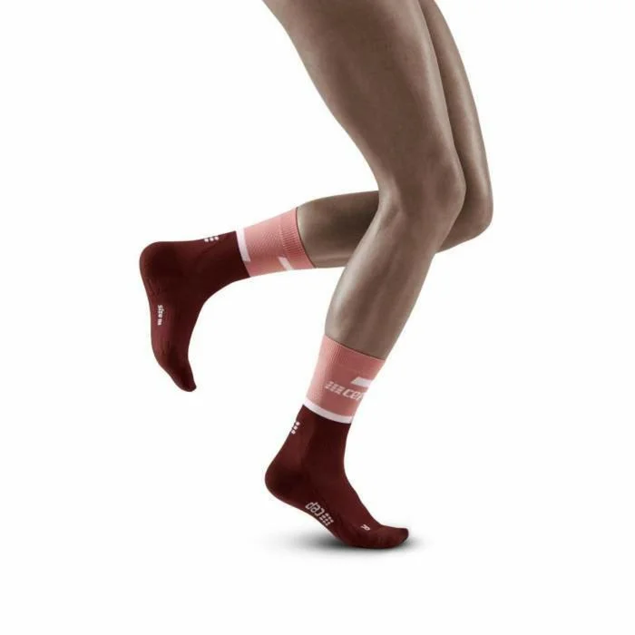 Chaussettes de compression mi-mollets running femme CEP Compression V4