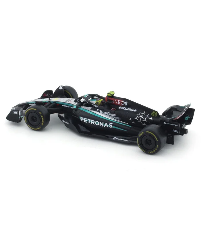Voiture MERCEDES GP F1 W15 EQ performance – TEAM AMG PETRONAS MOTORSPORT 44 LEWIS HAMILTON (Avec le casque)